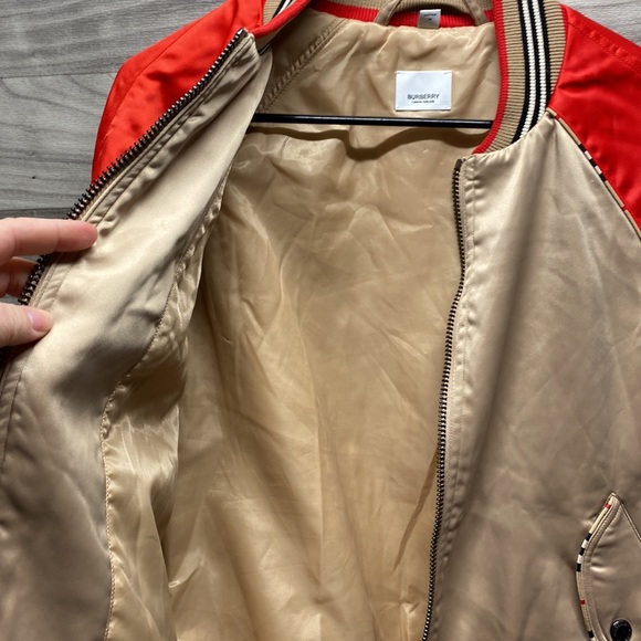BURBERRY Harlington Logo Patch Satin Bomber Jacket - Picture 9 of 16